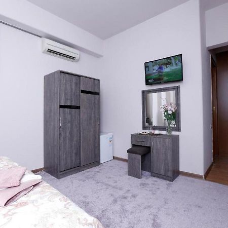Yard Guesthouse Єреван Екстер'єр фото